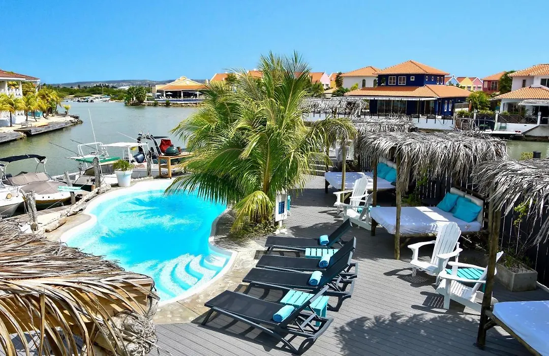 Ocean Breeze Boutique Hotel & Marina-1